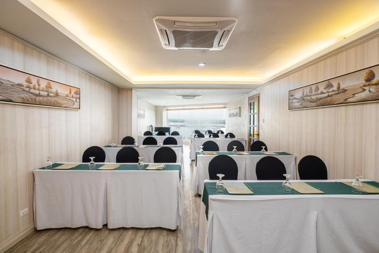 Sunlight Hotel 3*