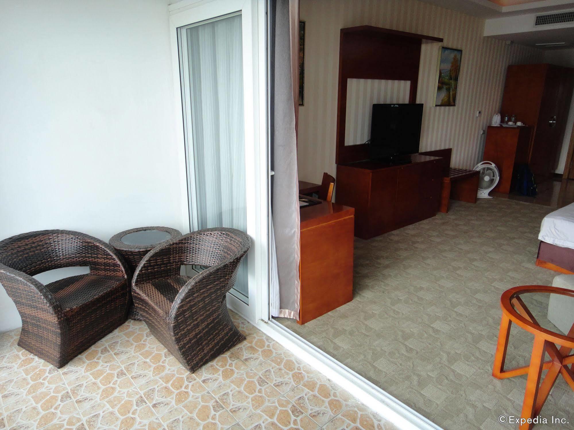 Sunlight Hotel 3*